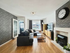 Lounge- click for photo gallery